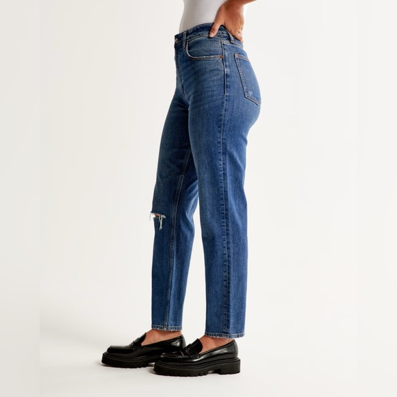 Abercrombie & Fitch High Rise Blue Jeans with Distressed Knee - Picture 5 of 8